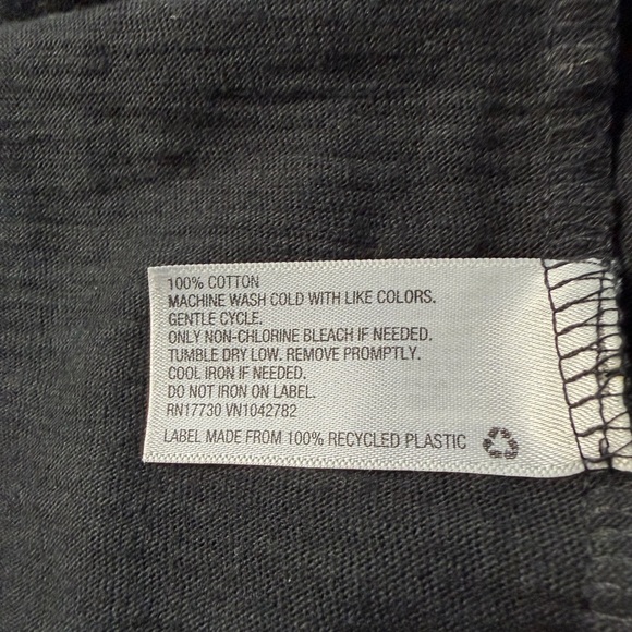 Universal Thread - Picture 5 of 5